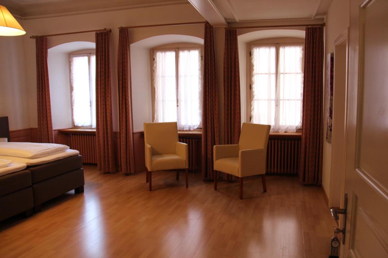 Zum Schwarzen Loewen Hotell Altdorf Eksteriør bilde